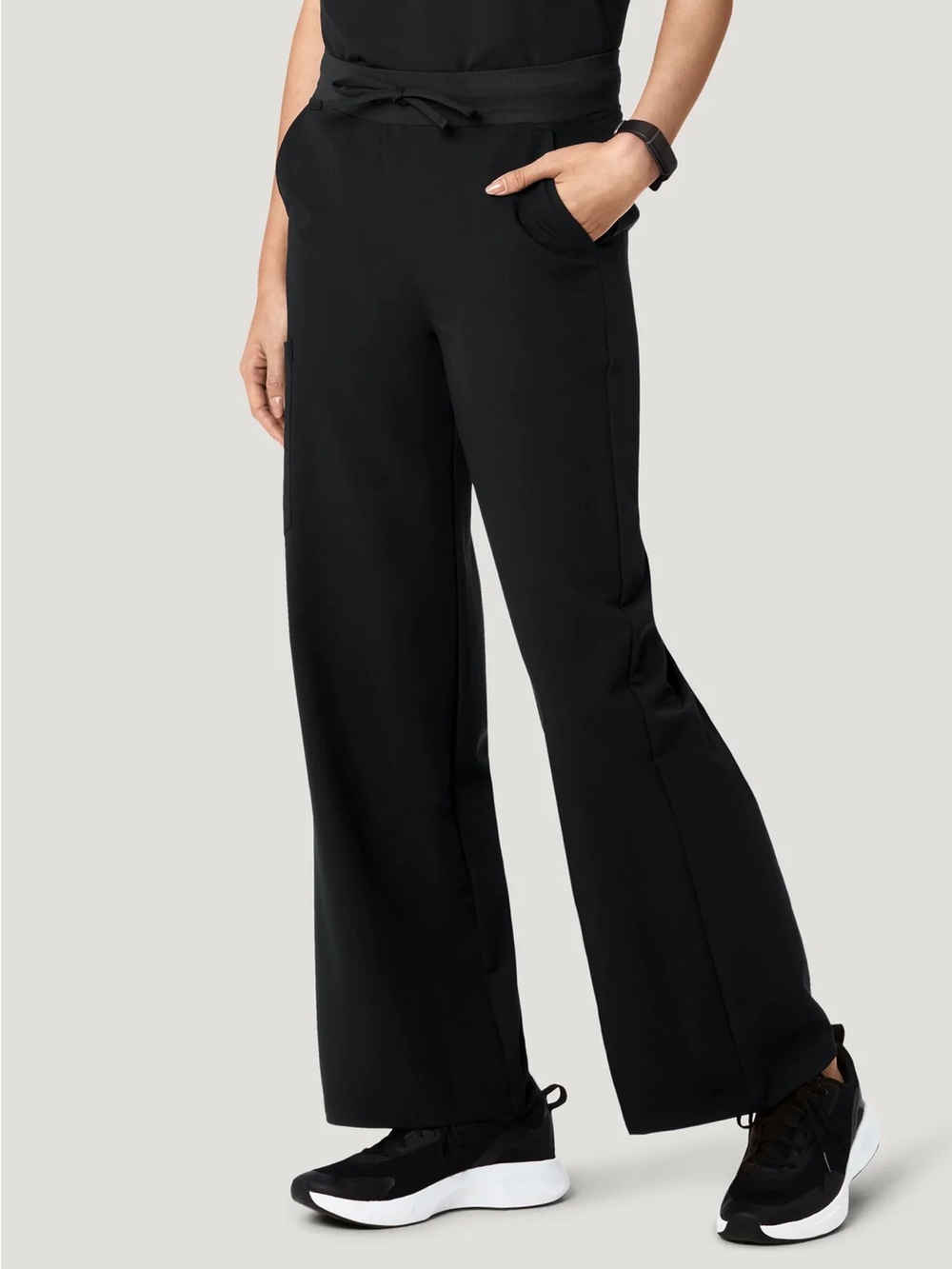 Wide-Leg Pull-On Pants in Black